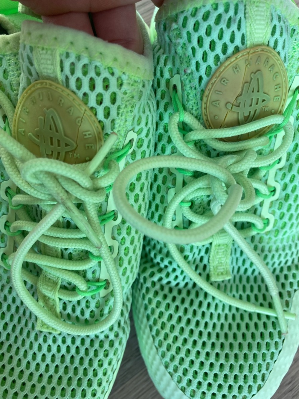 Y2K Nike Air Huarache Run neon green sneakers women’s 7 - Picture 5 of 9